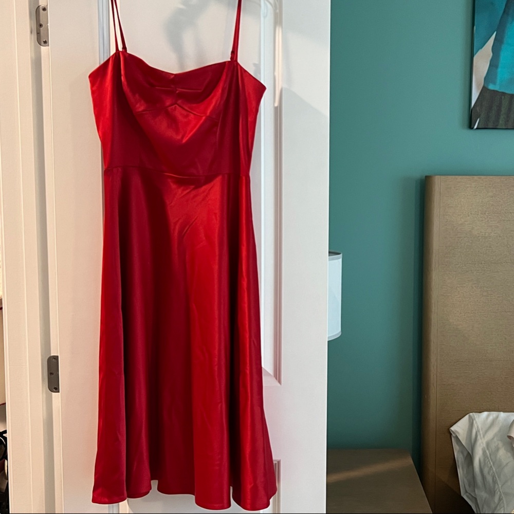 Donna Morgan Strapless Red Dress